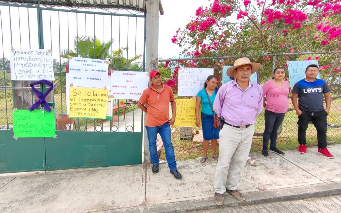 Exigen Destitución De Directora Del Cecyteh En Ixcatlán Huejutla El Sol De Tulancingo 3774